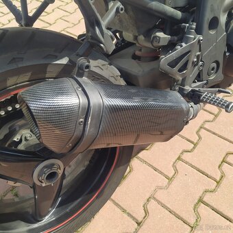 Prodám Triumph 955 i speed - 5