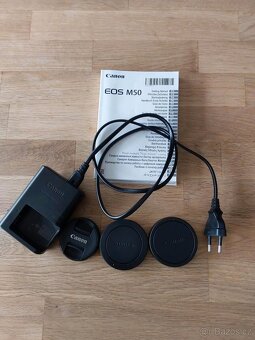 Canon EOS M50 s příslušenstvím - 5