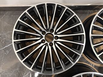 original mercedes alu kola ráfky w257 cls r20 amg - 5