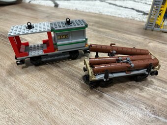 Lego City Nákladní vlak 60198 + koleje (2x 60205 + 60238) - 5