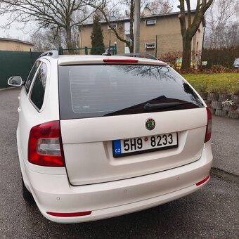 Škoda Octavia combi 1.6 TDI 77kw, poctivých 246tkm, rok 2011 - 5