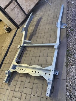 Rám - Rámy na Navara D22 / D40 / Hilux / L200 - 5