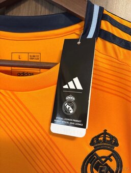 Real Madrid venkovní dres 2024/2025 - 5