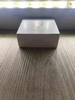 Airpods 4 generace - 5