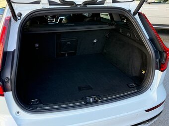 Volvo V60 D4 R-Design - 5