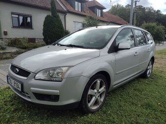 Ford Focus 1.6 benzín kombi - 5