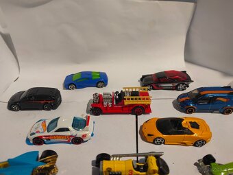 Autíčka,15 angličáků, kov, Hot wheels, Mattel, pěkné - 5