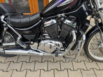 Suzuki VS 800 Intruder - 5