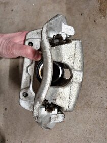 Mercedes C w203 nový brzdový třmen brzdič original mercedes - 5