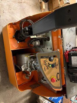 Ručně vedený VZV - OMG LOGOS Light - 5