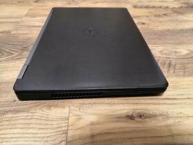 Dell 5570 i7 / 16 GB RAM / 512 SSD/ GPU/ Velká Baterie - 5