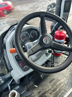 Traktor Valtra N154 - 5