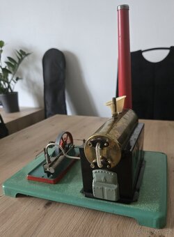 Starožitný model parního stroje - 5