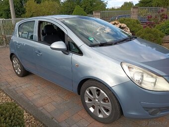 Opět Corsa 1.2 16v,rok2008,org.112tkm,5veř,po STK - 5
