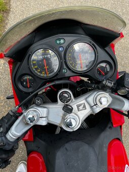 Honda cbr 125r - 5
