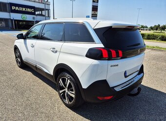 PEUGEOT 5008 96KW AUTOMAT TAŽNÉ ZAŘ. 7 MÍST SERVIS PEUGEOT - 5