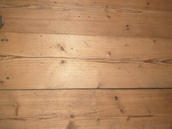 Prodám staré kartáčované fošny. - 5