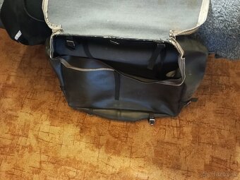 Starý vojenský koženkový kufr vz.85- rozměr 57x42x16,5cm - v - 5