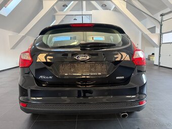 FORD FOCUS 1.6 110 kW BENZÍN 6MT SPORT PAKET 2012 - 5