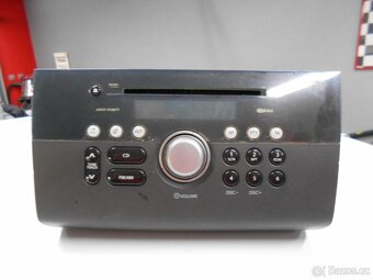 SUZUKI---AUTORADIO VIZ FOTO - 5