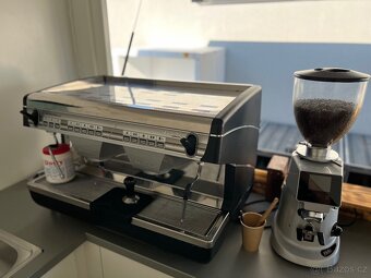 GASTRO PŘÍVĚS / POJÍZDNÁ KAVÁRNA - PŘÍVĚS - 5