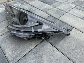 Toyota Corolla E21 HB/Combi 2018- - 5