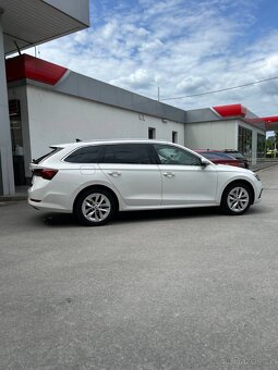 Škoda Octavia KOMBI Style 2.0 TDi DSG - 5