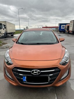Prodám Hyundai i30 combi 1.6 - 88kw DOHC Benzin KM 71000 - 5