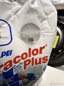 Spárovací hmota Mapei Ultracolor Plus - 5