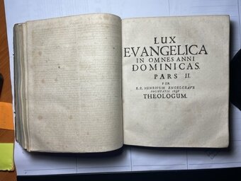 Staré knihy, rok vydání 1677 a 1682 - 5