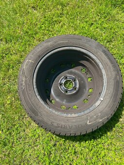 Prodám zimní set BARUM 185/60 R15 - 5