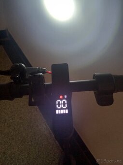 Elektrická koloběžka Sencor Scooter Two ZÁNOVNÍ - 5
