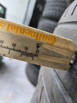 Kola Citroen C4 215/55 R16 - 5