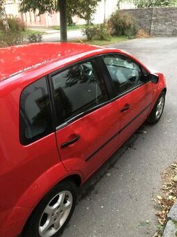 Ford Fiesta 2004, 1.4 - 5