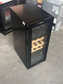 Vinoteka Bovella 18 Duo, dvouzónová. Záruka - 5