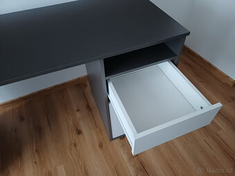 PC kancelářský stůl - šedá/bílá - TOP STAV - 5