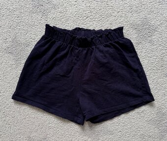 Kraťasy vel. 128, 134, 140 - 5