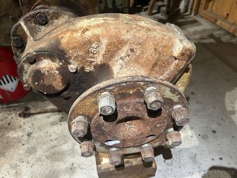 Portály Zetor 3011 - 5