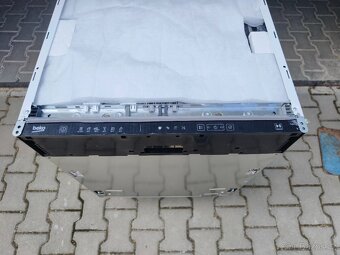 Vestavná 60cm myčka Beko BDIN36535, aut. otvírání, rozbaleno - 5