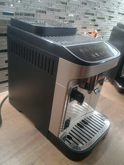 Kávovar DeLonghi magnifica EVO - 5