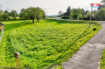 Prodej pozemku k bydlení, 1768 m², Místo - 5
