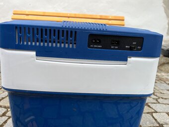 Chladicí box do auta 29L - 5