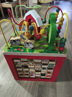 Dřevěná interaktivní hrací kostka - 5