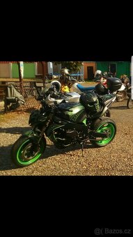 Kawasaki ZXR750 - 5