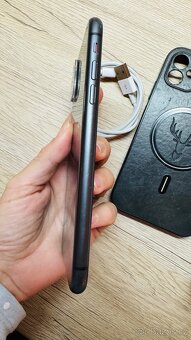 IPhone 11 64GB černý, top stav - 5