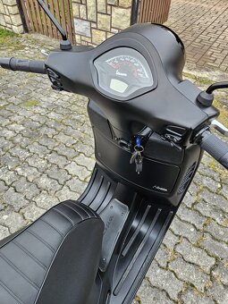 Piaggio Vespa GTS Super Notte 125ccm, 2/2021, i-get - 5