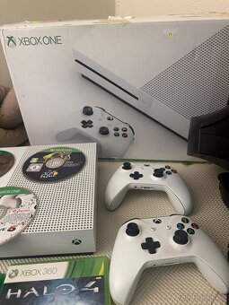 Xbox one + volant, pedály + 6 her - 5