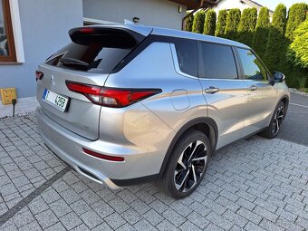 Mitsubishi Outlander - 5