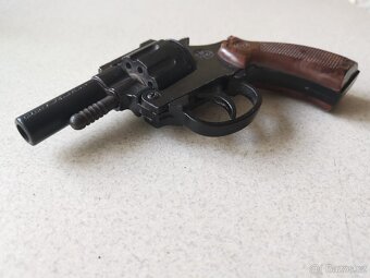 Revolver značky Umarex 343 6mm poplašný - 5