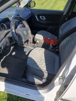 Skoda fabia 2 - 5